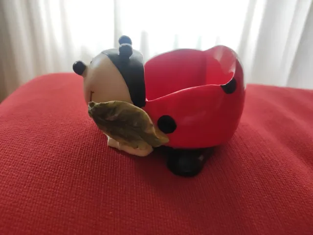 Soporte de movil de mariquita (cerámica).