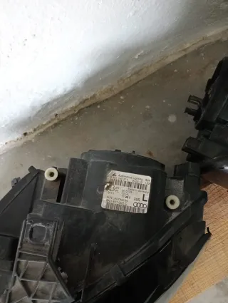 Focos originales bixenon delanteros Audi A4 B8