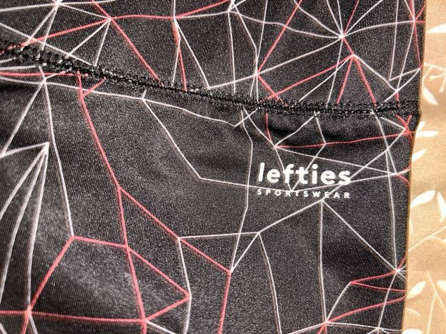 Pantalón deportivo Letties negro y rosa