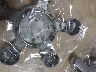 Tapacubos Audi originales 4uds