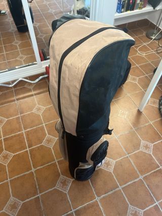 Bolsa de golf West Coast con palos