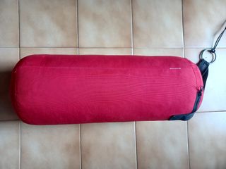 Saco de Boxeo con guantes