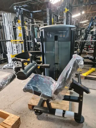 Máquinas de gimnasio en tienda física