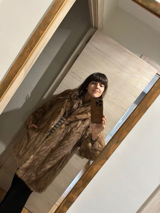 Abrigo tipo visón marrón