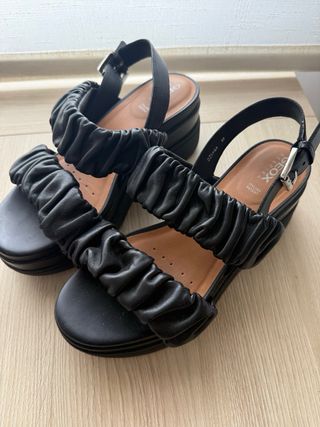 Sandalias Geox Negras Plataforma
