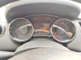 PEUGEOT 5008 1.6VTi 120CV STYLE 7 PLAZAS 5 PUERTAS