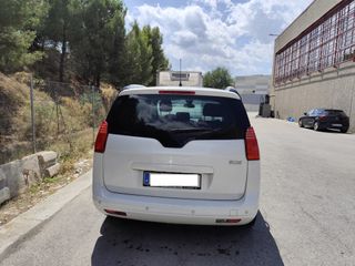 PEUGEOT 5008 1.6VTi 120CV STYLE 7 PLAZAS 5 PUERTAS