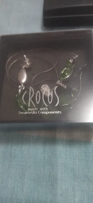 Colgante y pendientes verdes Swarovski