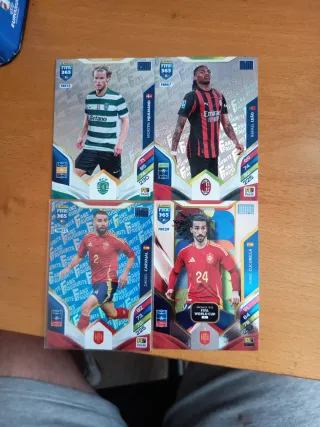 Lote 4 Cromos FIFA 365 2023