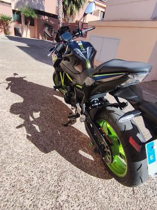 Kawasaki Z650 finales 2021