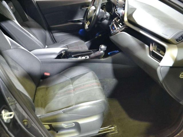 Toyota C-HR 2.0 180H GR Sport