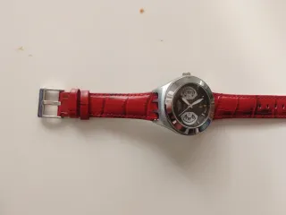 Reloj Swatch Irony Correa Roja Plata