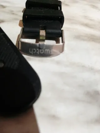 Reloj Swatch Irony Correa Roja Plata