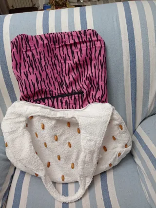 Borsa in spugna di cotone bianca con perline