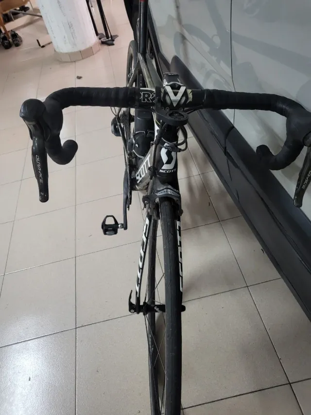 Bicicleta de carretera Scott