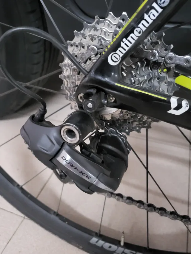 Bicicleta de carretera Scott