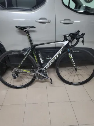 Bicicleta de carretera Scott