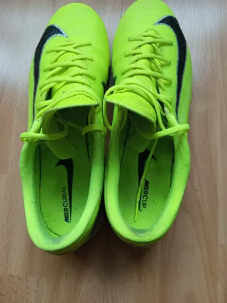 Zapatillas Nike FQ8434-700 Talla 42.5