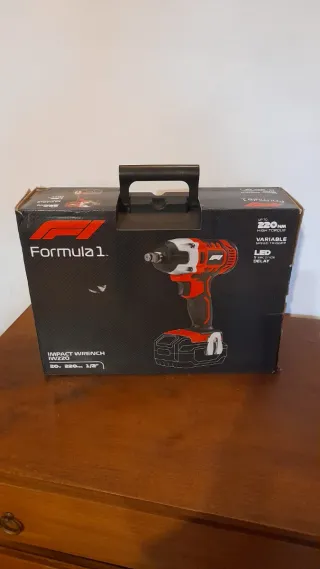 Avvitatore ad impatto senza batteria con valigetta