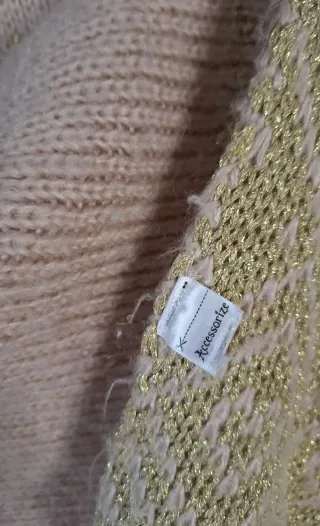 Cachecol Accessorize creme com dourado