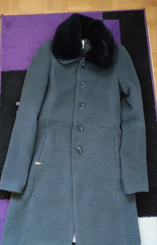 Cappotto Gaudi grigio con pelliccia