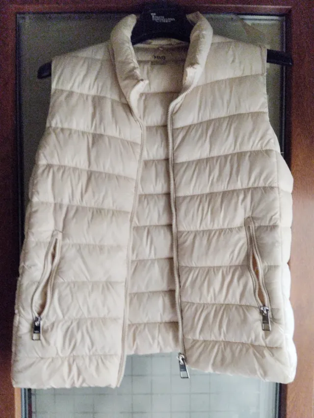 Chaleco acolchado beige Mango mujer