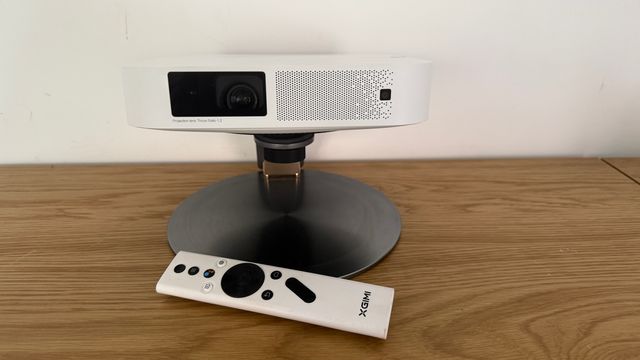 Proyector XGIMI Elfin Blanco + Accesorios