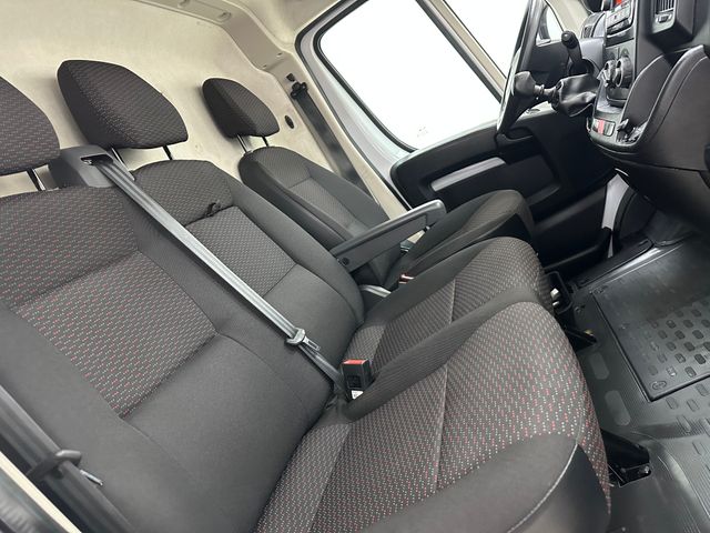 Peugeot Boxer 2023 L2H2