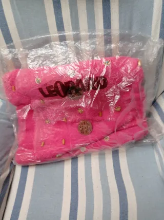 Borsa fucsia in spugna di cotone con applicazioni