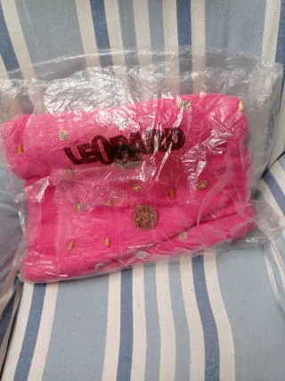 Borsa fucsia in spugna di cotone con applicazioni