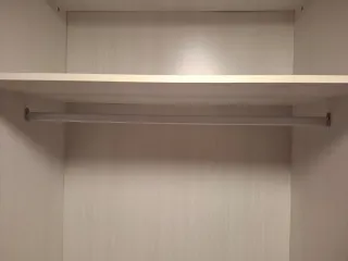 Armario infantil morado y verde