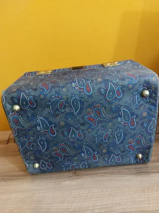 Bauletto vintage con fantasia paisley