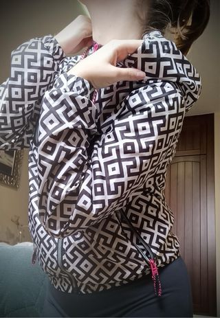 Cazadoras/Cortafríos 4€