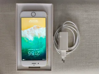 iPhone 8 Plus Bianco/Oro