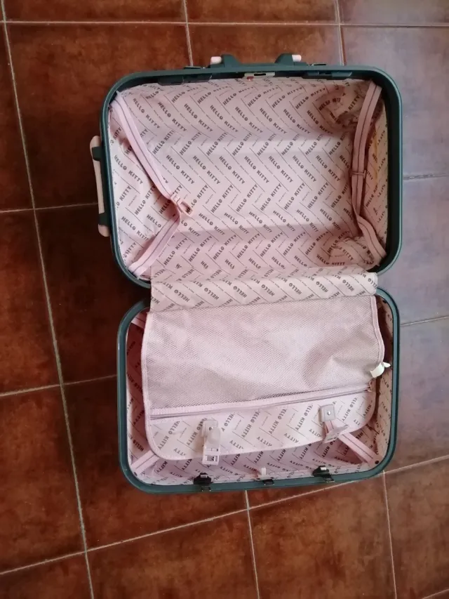 Maleta pequeña Hello Kitty Rosa