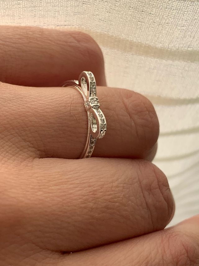 Anello fiocco con zirconi misura 19