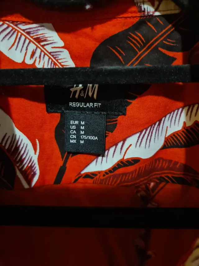 Camisa Hawaiana H&M Estampada Roja Talla M