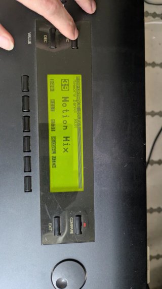 Korg Wavestation EX Sintetizador
