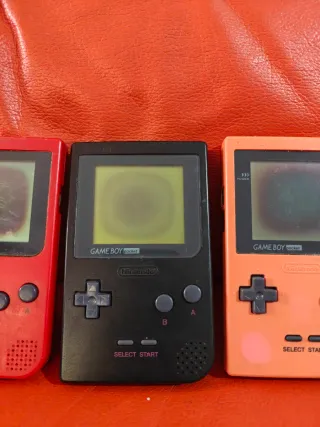 Lotto di 3 Game Boy Pocket da riparare