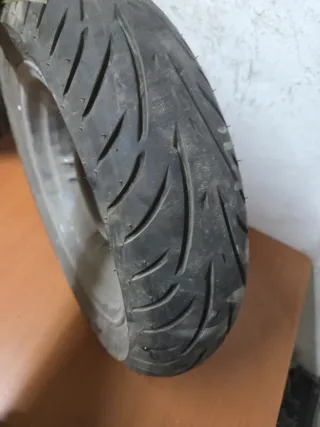 Llantas Suzuki Burgman Carburación