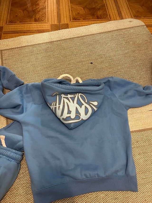 Conjunto chándal Cynaworld azul y blanco