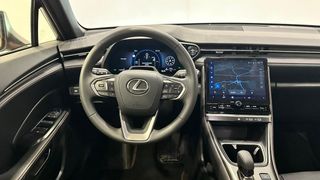 Lexus LBX 1.5 EMOTION+