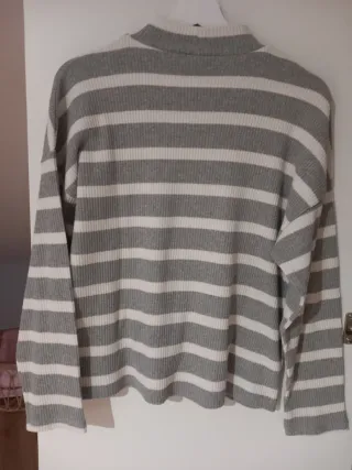 Jersey rayas gris y blanco Stradivarius