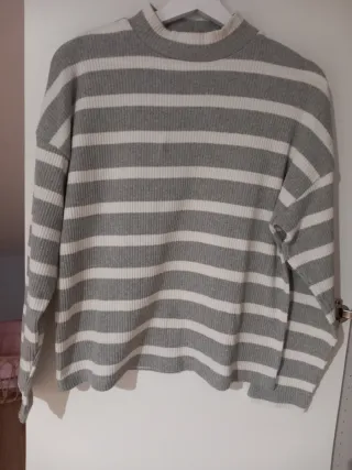 Jersey rayas gris y blanco Stradivarius