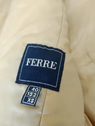 Vendo come da foto Giubbino Gianfranco Ferré nero