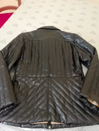 Vendo come da foto Giubbino Gianfranco Ferré nero