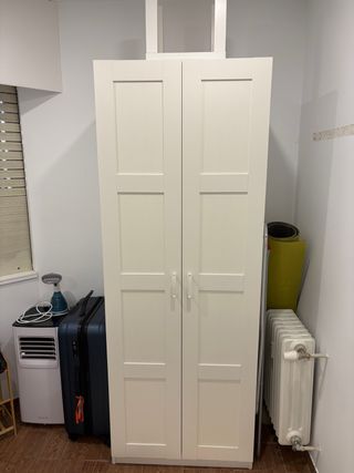 Guardaroba bianco Ikea