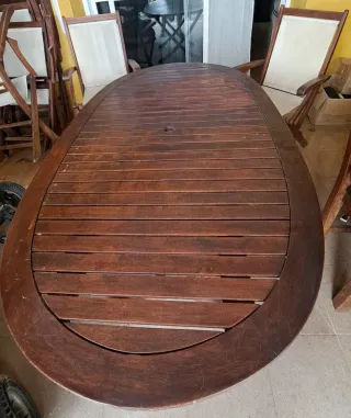 Sillón de madera y tela