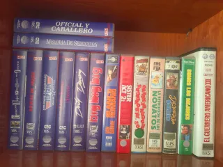 23 Películas VHS Variadas
