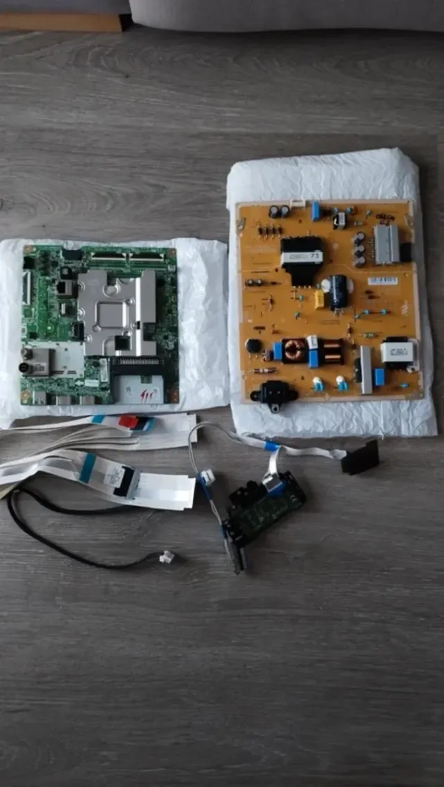 Despiece Tv LG 55UM7100PLB: EAX68253605, EAX678652